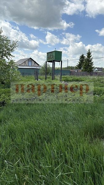 ул. Вишневая, с/т Майское, земельный участок с летним домом